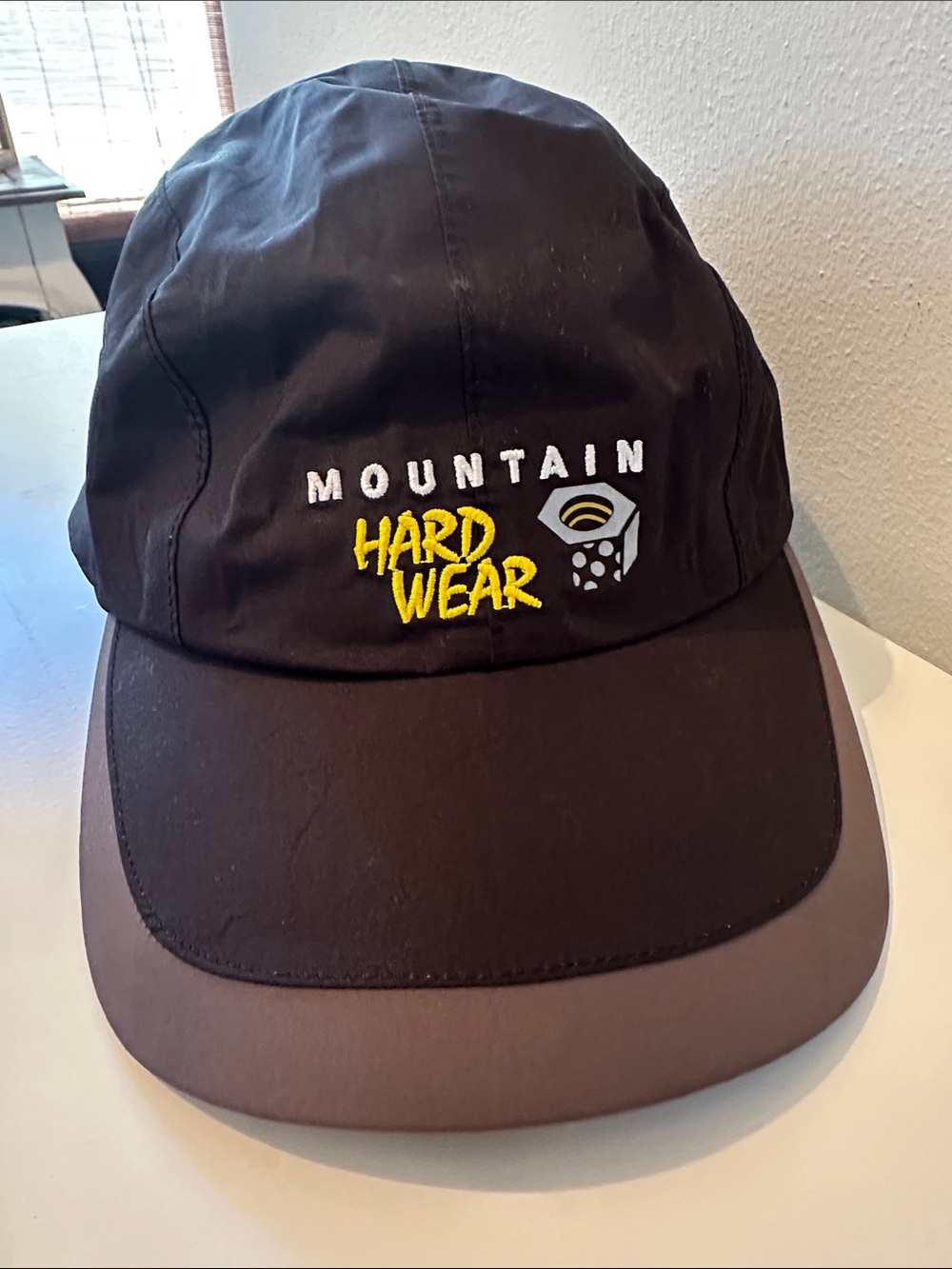 Mountain Hardwear Black & Yellow Logo Performance Cap